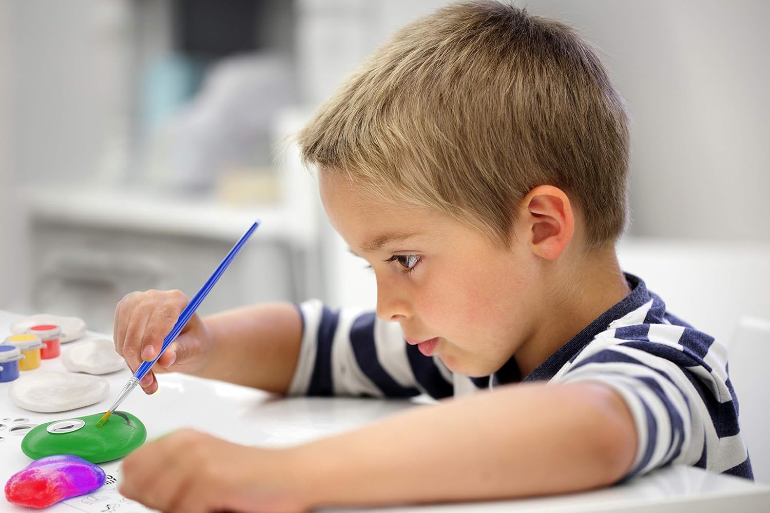 Storio Rock Painting Kit with Googly Eyes, Gems, Water Colours, Arts and Crafts Activity Set for Kids 4+ Years, Gift for Boys and Girls